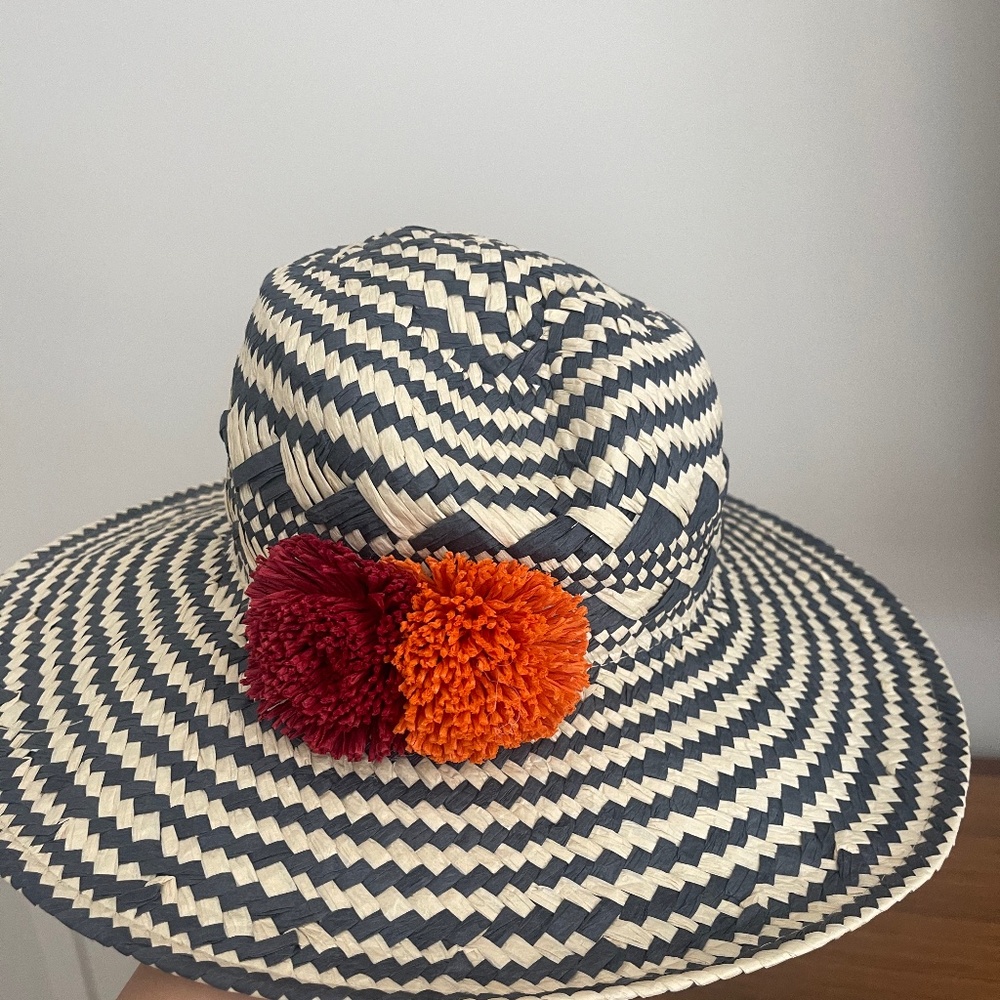 Cream and Black Patterned Beach Hat